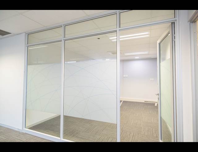 866M² OFFICE TO LET IN PARKHAVEN