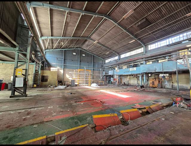 9,057M² FACTORY TO LET IN TUNNEY