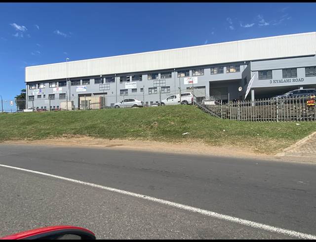 475M² MINI FACTORY TO LET IN WESTMEAD