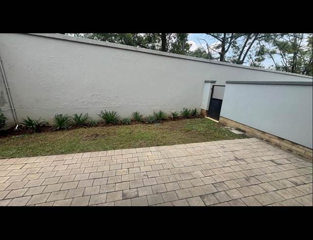 3 BEDROOM CLUSTER TO LET IN BRYANSTON