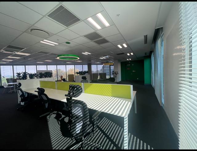 877M² OFFICE TO LET IN ROSEBANK