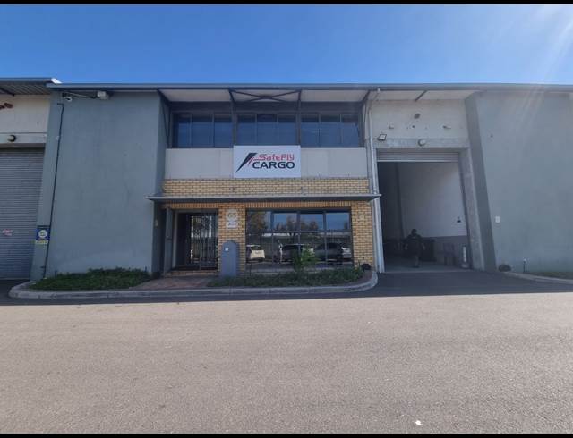 404M² WAREHOUSE TO LET IN AIRPORT INDUSTRIA