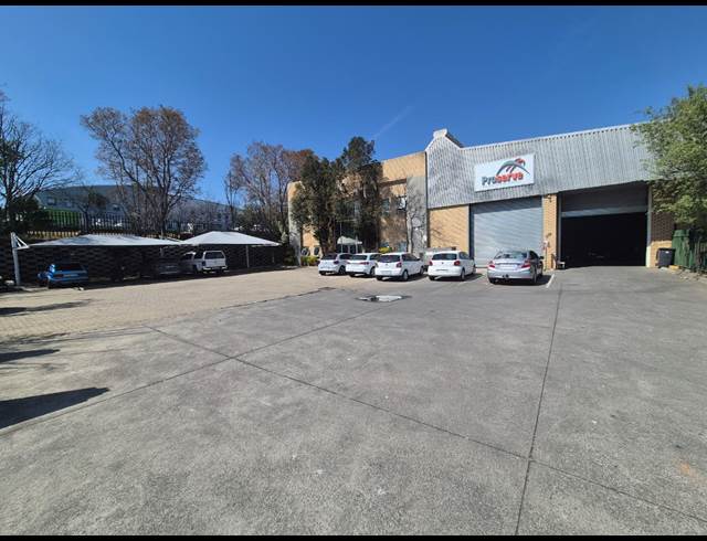 1,428M² WAREHOUSE TO LET IN LINBRO PARK
