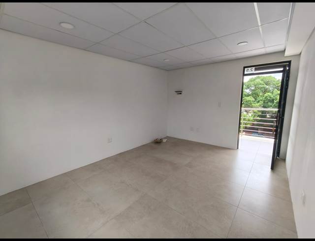 51M² OFFICE TO LET IN NORWOOD