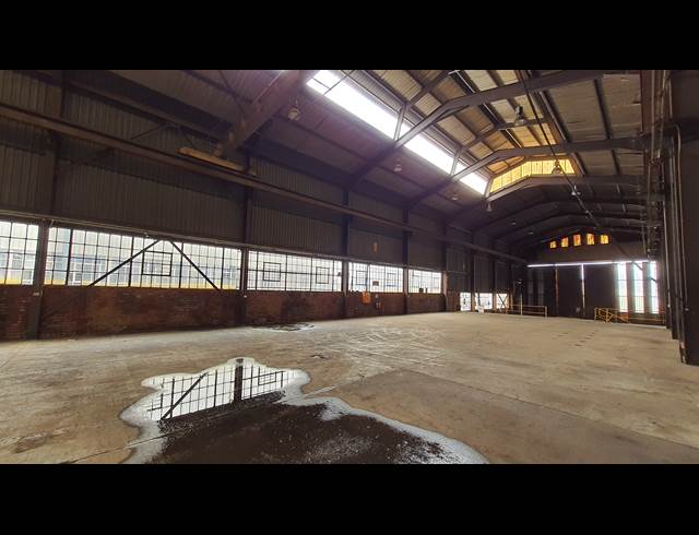 1,850M² WAREHOUSE TO LET IN CHLOORKOP