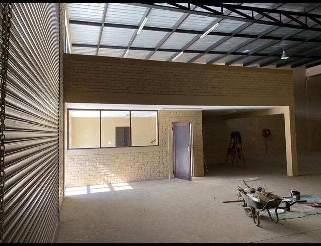 396M² WAREHOUSE TO LET IN POMONA