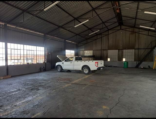 366M² FACTORY TO LET IN ANDERBOLT