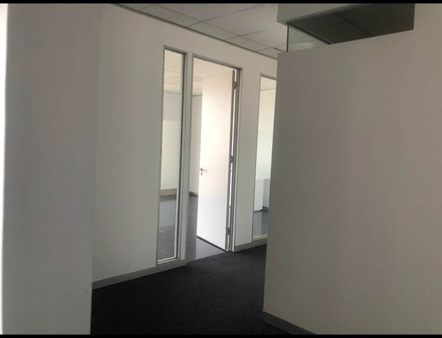 155M² OFFICE TO LET IN ILLOVO