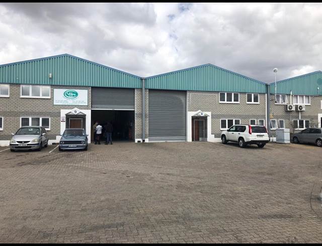 500M² BUILDING TO LET IN SAXENBURG PARK 1