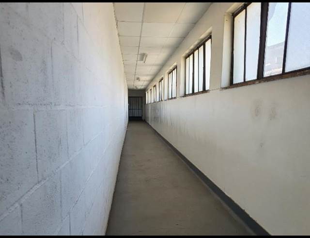339M² OFFICE TO LET IN BLACKHEATH INDUSTRIAL