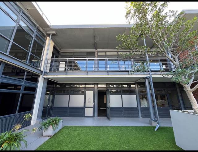 245M² OFFICE TO LET IN GARDENS