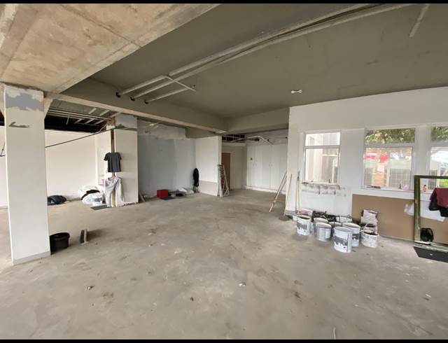 405M² OFFICE TO LET IN LA LUCIA RIDGE