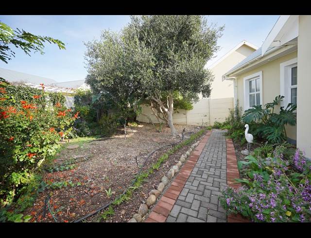 3 bed property to rent in LANGERUG