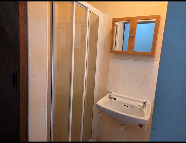 1 bed property to rent in LANGERUG