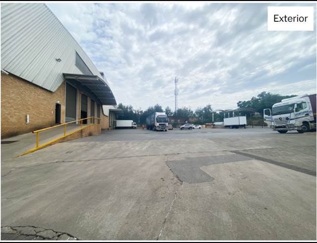 15,614M² WAREHOUSE TO LET IN LONGMEADOW