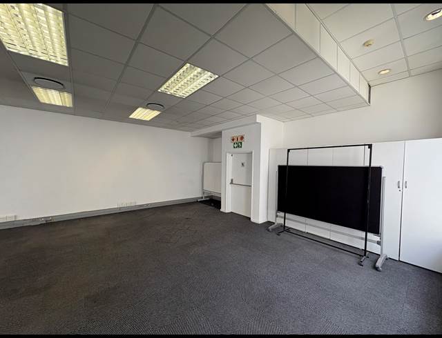 903M² OFFICE TO LET IN CAPE TOWN CITY CENTRE