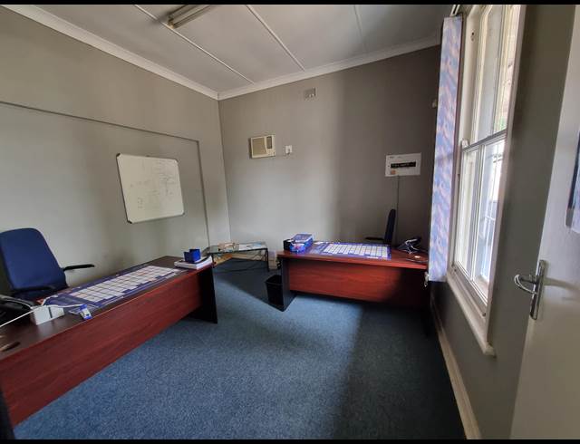 180M² OFFICE TO LET IN DURBAN CENTRAL