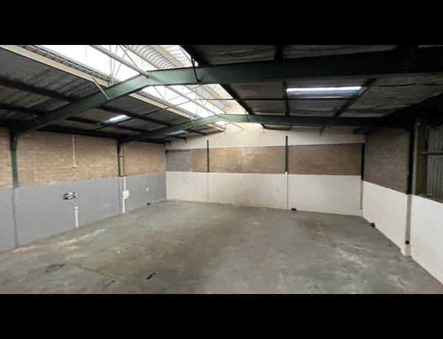 428M² WAREHOUSE TO LET IN MEADOWDALE