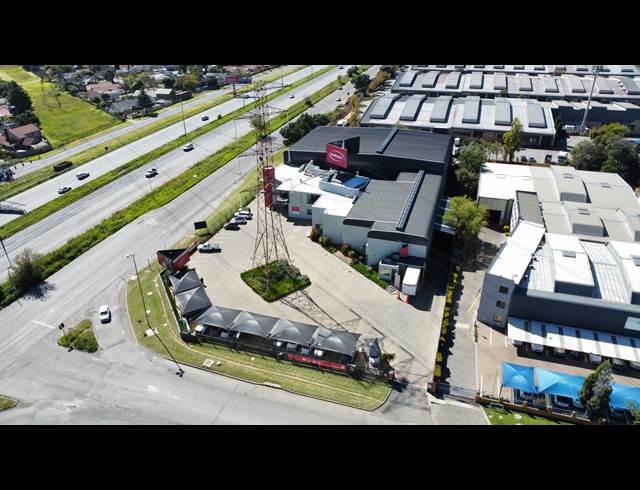 6,649M² WAREHOUSE TO LET IN MEADOWDALE