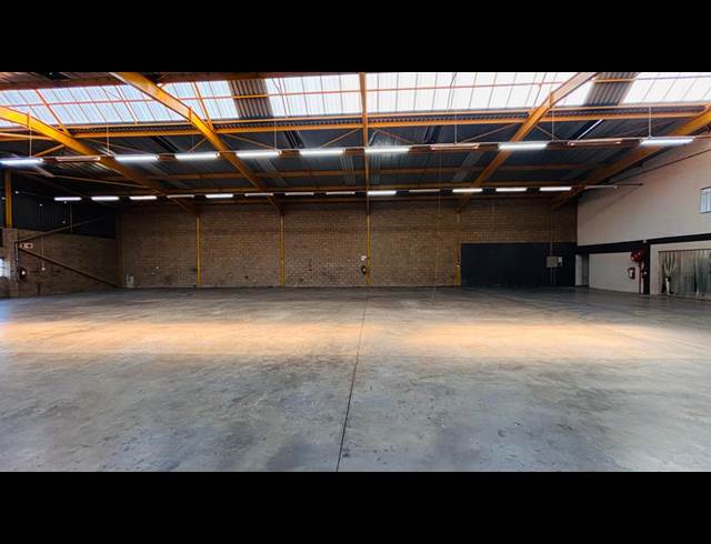 986M² WAREHOUSE TO LET IN ROBERTVILLE