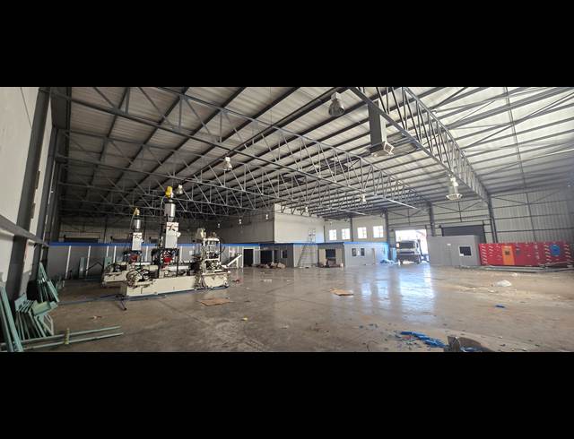 2,294M² WAREHOUSE TO LET IN COSMO BUSINESS PARK