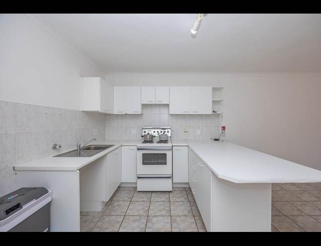 1 bed property to rent in RONDEBOSCH