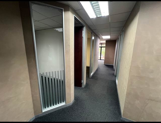 120M² OFFICE TO LET IN UMHLANGA RIDGE