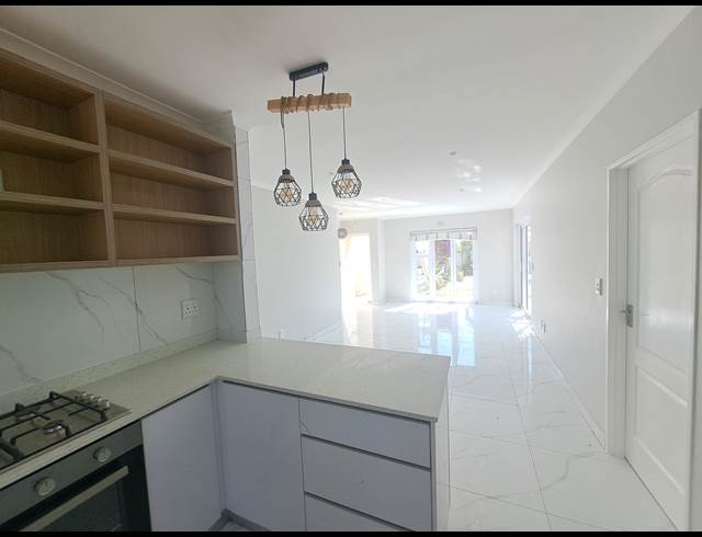 3 BEDROOM GATED ESTATE TO LET IN SUNNINGDALE