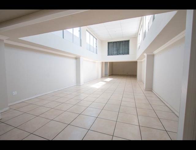 750M² OFFICE TO LET IN KRAMERVILLE