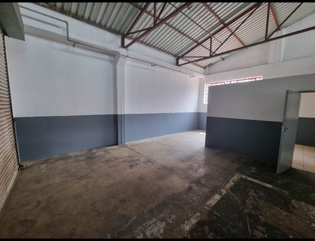 150M² WAREHOUSE TO LET IN STEELEDALE