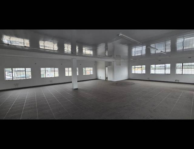 220M² OFFICE TO LET IN NELSPRUIT INDUSTRIAL