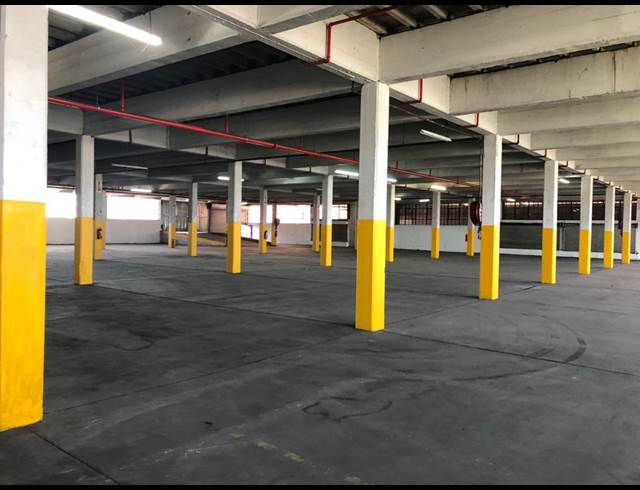 5,685M² WAREHOUSE TO LET IN JACOBS