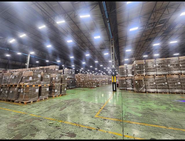 24,910M² WAREHOUSE TO LET IN WADEVILLE