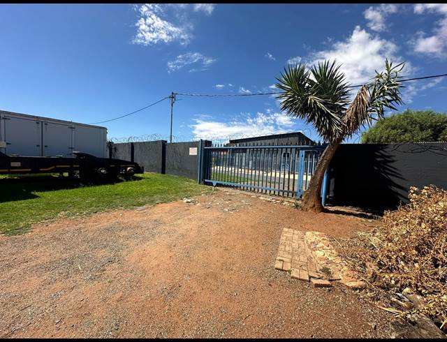 500M² WAREHOUSE TO LET IN ROODEPOORT CENTRAL