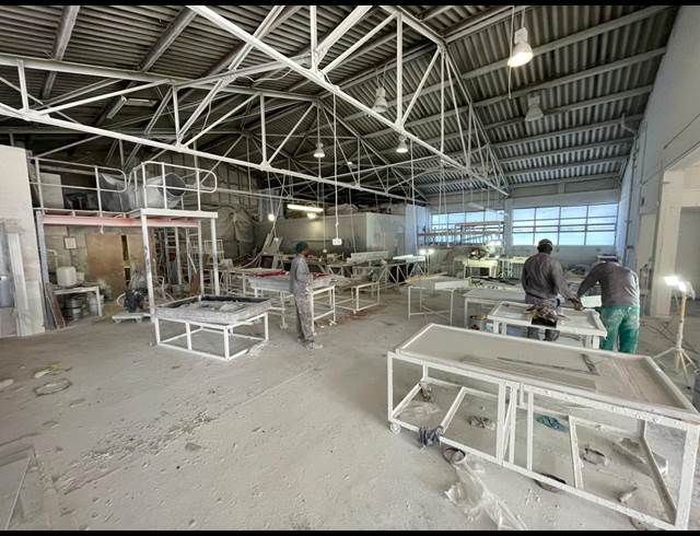 860M² WAREHOUSE TO LET IN PAARDEN EILAND