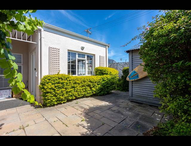 4 BEDROOM FREEHOLD RENTED IN HARFIELD VILLAGE