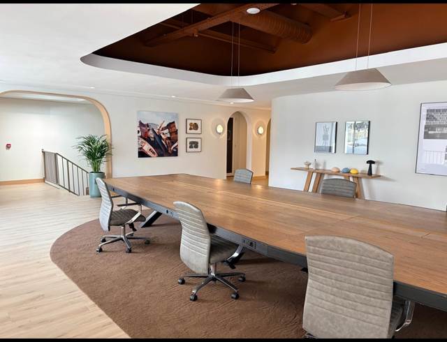 139M² OFFICE TO LET IN HALFWAY HOUSE