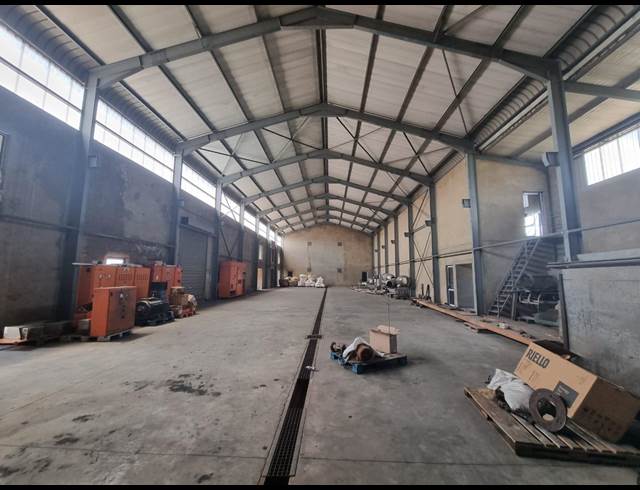 1,400M² WAREHOUSE TO LET IN ALBERTON NORTH