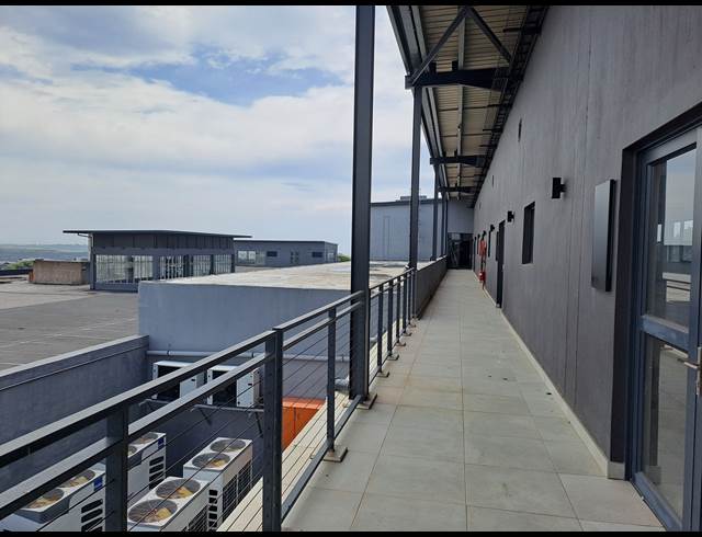 98M² OFFICE TO LET IN BALLITO CENTRAL