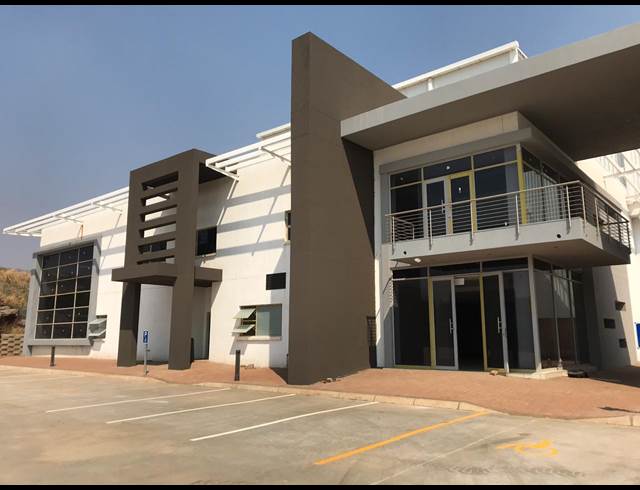 12,450M² WAREHOUSE TO LET IN CLAYVILLE