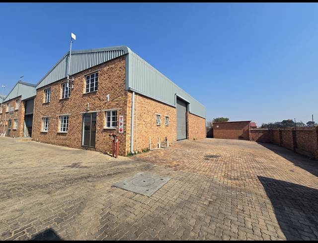 280M² WAREHOUSE TO LET IN ANDERBOLT