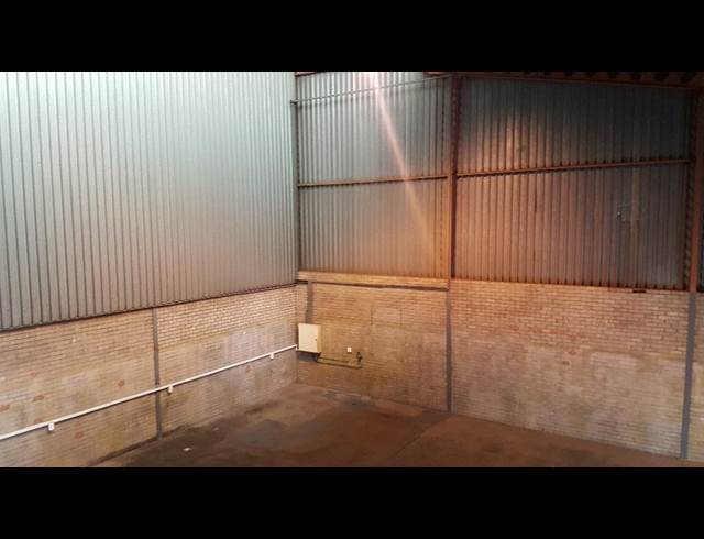 265M² WAREHOUSE TO LET IN WADEVILLE