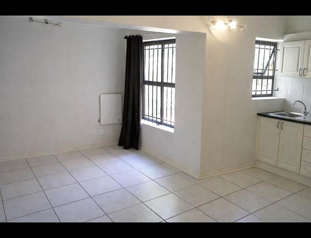 0 BEDROOM PROPERTY TO RENT IN RONDEBOSCH