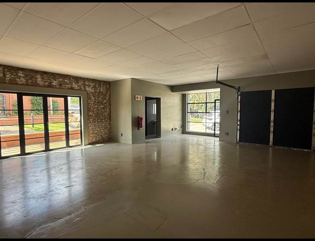 71M² WAREHOUSE TO LET IN HALFWAY HOUSE