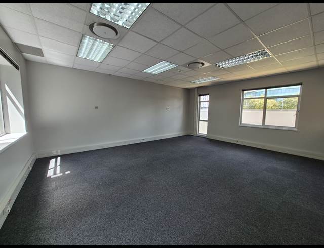 325M² OFFICE TO LET IN SANDTON CENTRAL