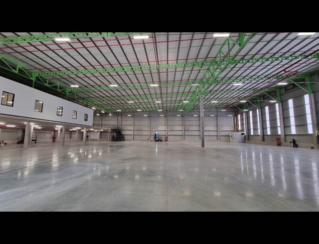 3,095M² WAREHOUSE TO LET IN GLEN MARAIS
