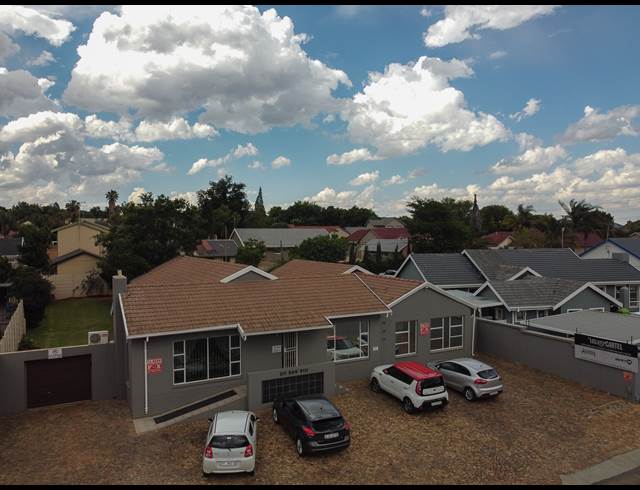22M² OFFICE TO LET IN RANDHART
