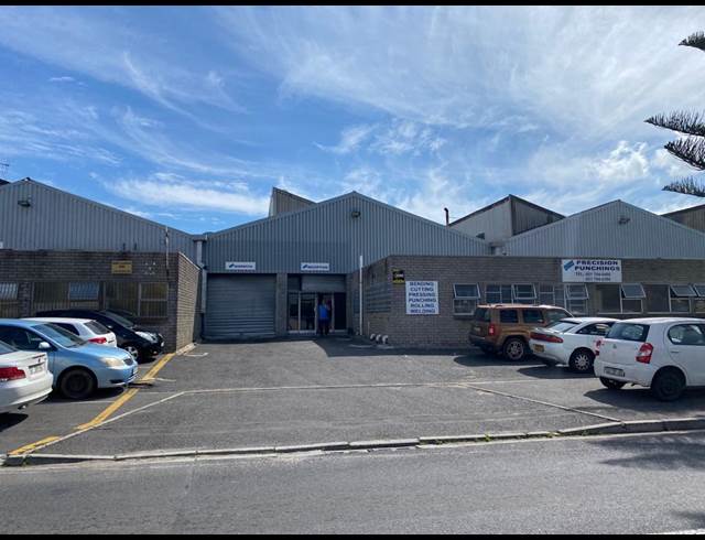 473M² MINI FACTORY TO LET IN OTTERY