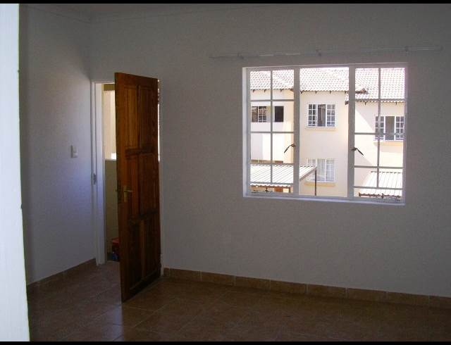 1 bed property to rent in ELSPARK