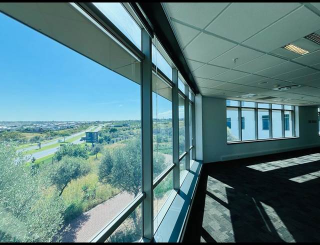 4,435M² OFFICE TO LET IN WATERFALL